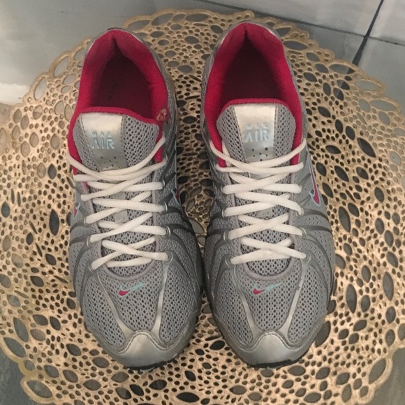 Nike Air Max - Picture 2 of 7